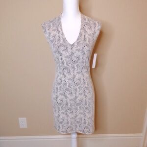 Bloomingdale's Aqua Sleeveless Black/Cream Print  Dress